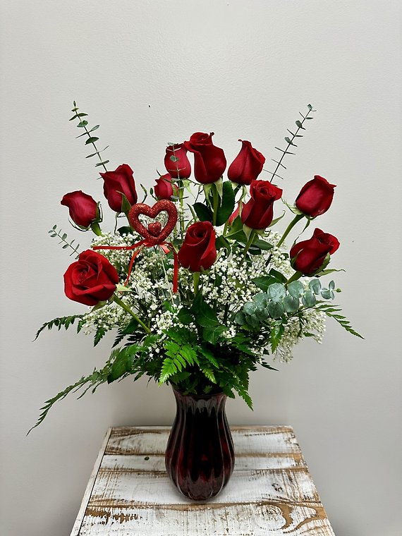 Valentine\'s Day Roses in Red Vase